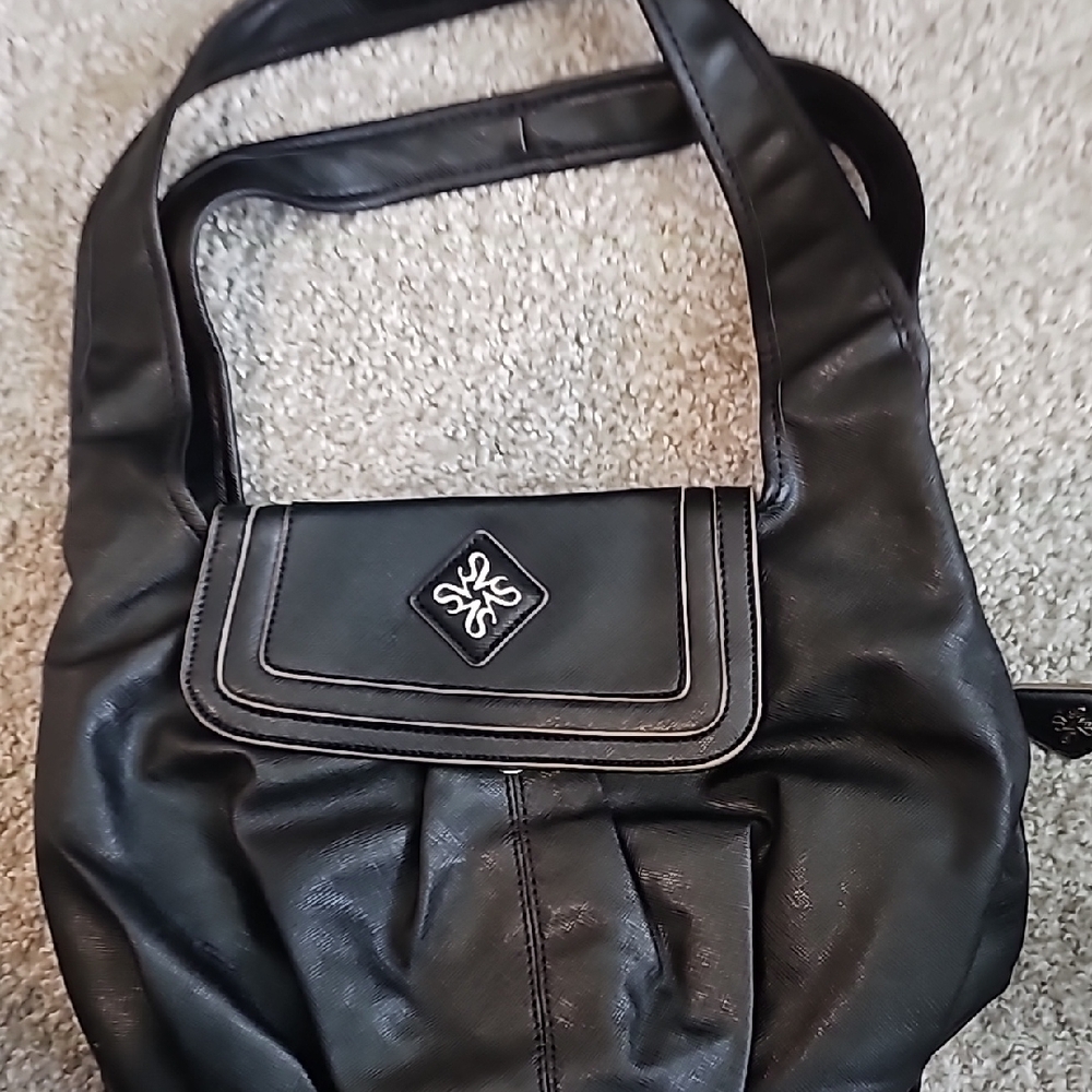 Vera Wang Black Slouchy Shoulder Bag with Glossy Finish